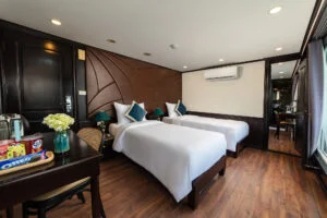 Junior Connecting Suite