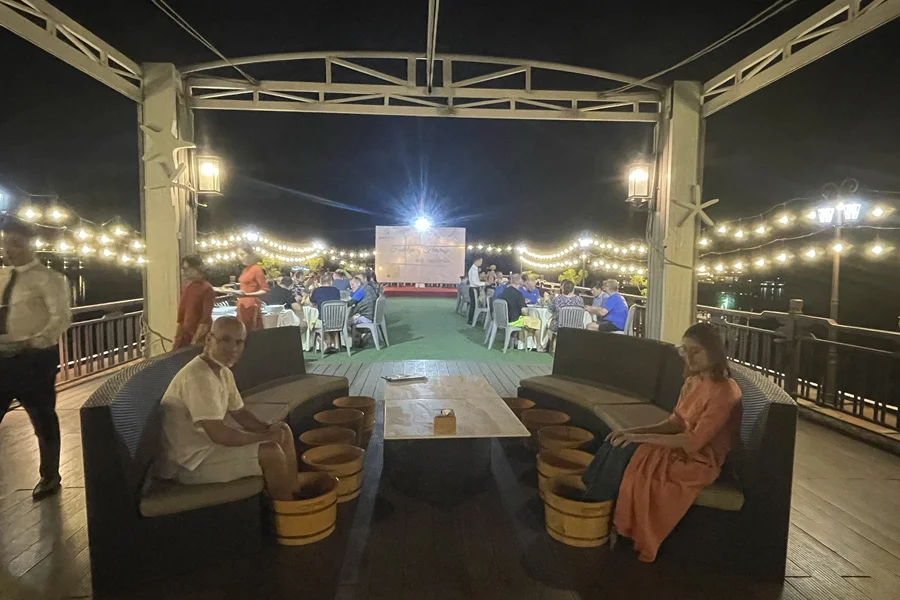 You are currently viewing Herbal wood foot bath on Sundeck