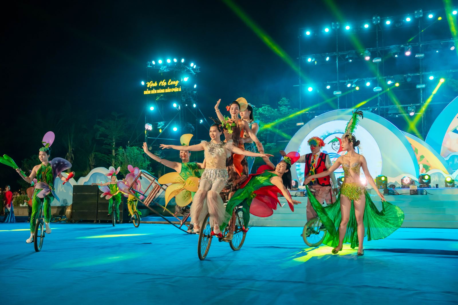 You are currently viewing What are the special features of the 15th Halong Carnaval?